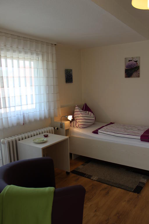 Saaletal Pension & Ferienwohnungen Bad Bocklet Oda fotoğraf